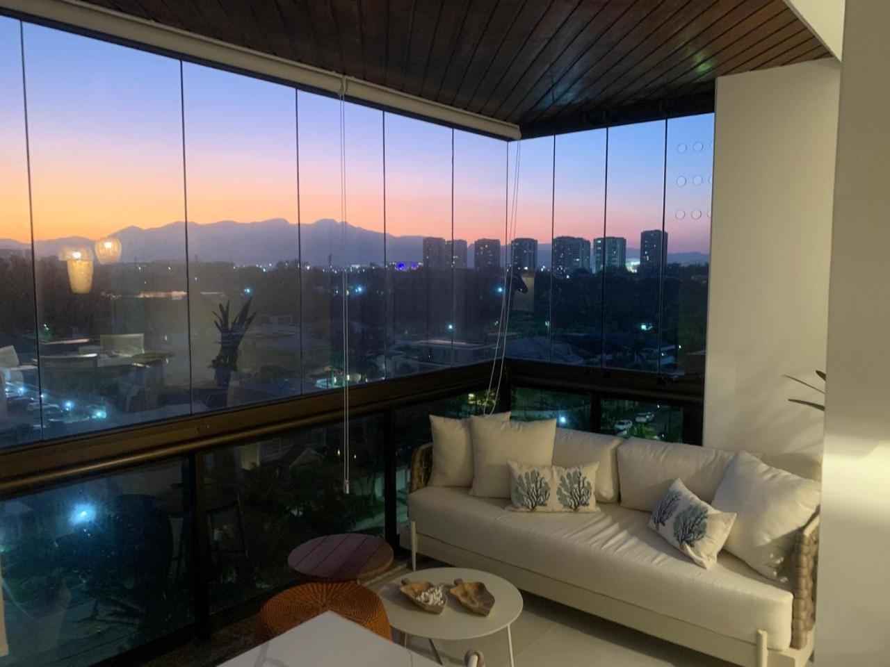 Lindo Apto No Melhor Lugar Da Barra Da Tijuca! Com Uma Vista De Tirar O Folego, Frente Para O Mar! Totalmente Equipado E Decorado Ao Lado Dos Melhores Hoteis E Quiosques Da Barra! Portaria 24H, Piscina, Sauna, Jacuzzi, Academia, Garagem, Wi-Fi, Lavan 里约热内卢 外观 照片
