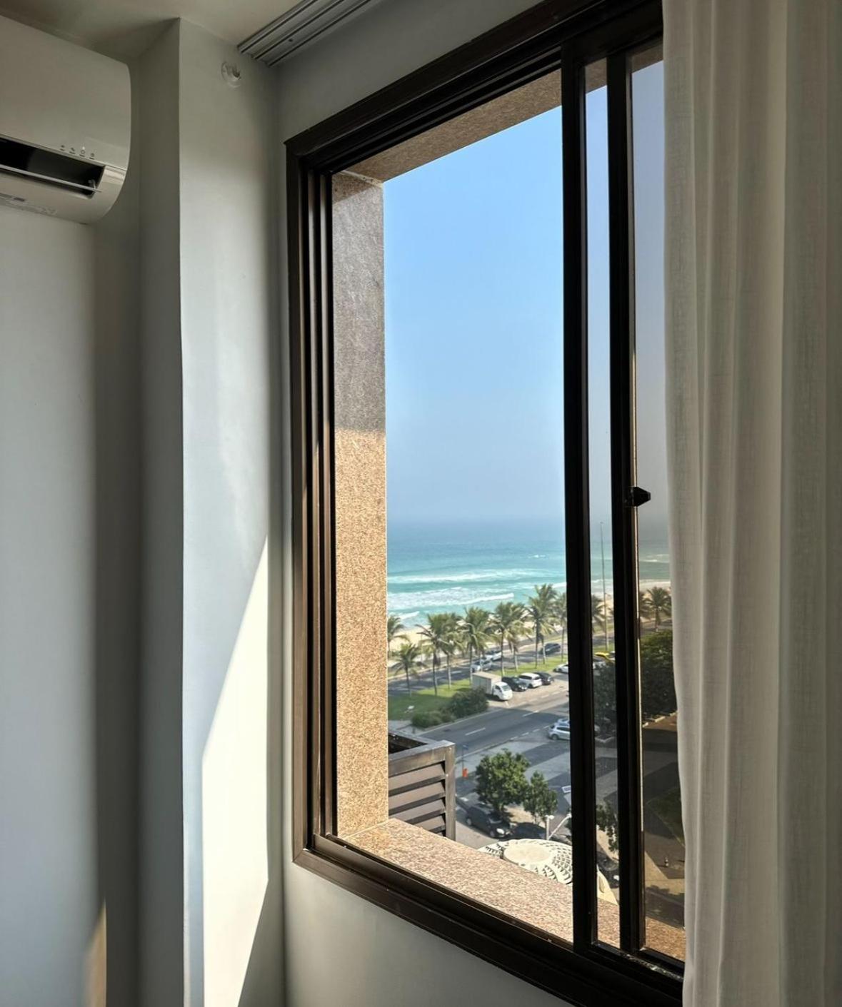 Lindo Apto No Melhor Lugar Da Barra Da Tijuca! Com Uma Vista De Tirar O Folego, Frente Para O Mar! Totalmente Equipado E Decorado Ao Lado Dos Melhores Hoteis E Quiosques Da Barra! Portaria 24H, Piscina, Sauna, Jacuzzi, Academia, Garagem, Wi-Fi, Lavan 里约热内卢 外观 照片
