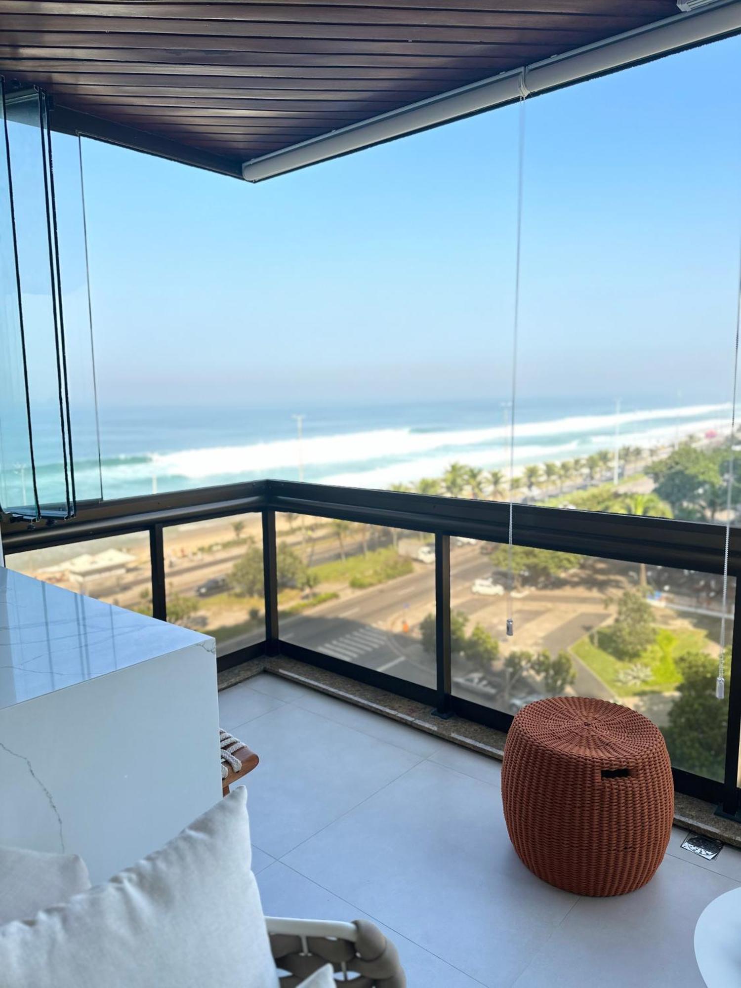 Lindo Apto No Melhor Lugar Da Barra Da Tijuca! Com Uma Vista De Tirar O Folego, Frente Para O Mar! Totalmente Equipado E Decorado Ao Lado Dos Melhores Hoteis E Quiosques Da Barra! Portaria 24H, Piscina, Sauna, Jacuzzi, Academia, Garagem, Wi-Fi, Lavan 里约热内卢 外观 照片