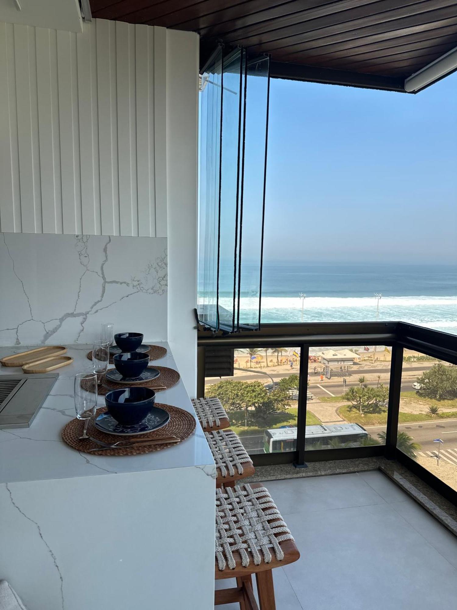 Lindo Apto No Melhor Lugar Da Barra Da Tijuca! Com Uma Vista De Tirar O Folego, Frente Para O Mar! Totalmente Equipado E Decorado Ao Lado Dos Melhores Hoteis E Quiosques Da Barra! Portaria 24H, Piscina, Sauna, Jacuzzi, Academia, Garagem, Wi-Fi, Lavan 里约热内卢 外观 照片